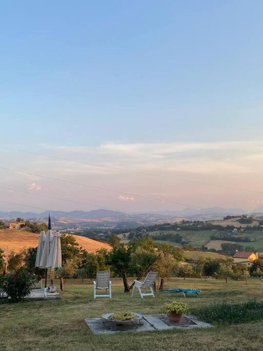 Villa Ginevri, La Casa Vacanze Immersa Nel Verde Mondavio Buitenkant foto